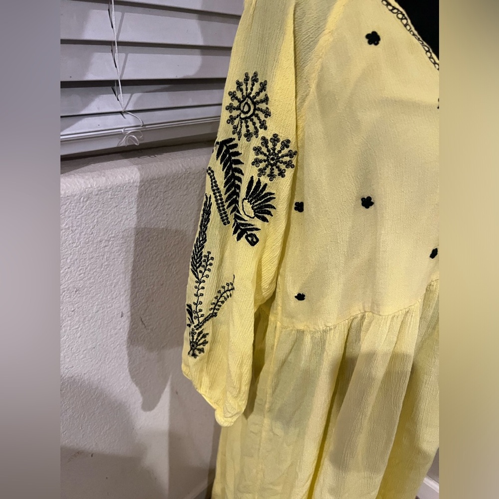 Ananda's Collection ‎ Dress - Picture 3 of 4